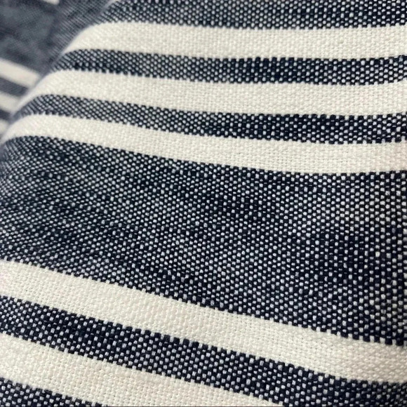 Ann Taylor The Riviera Short Size 4 - Picture 11 of 14